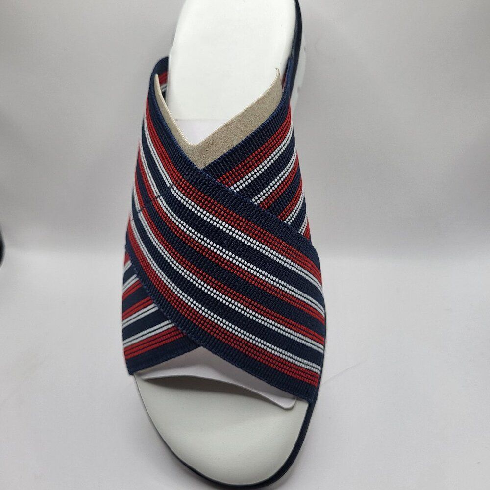 Bzees sandals size 6